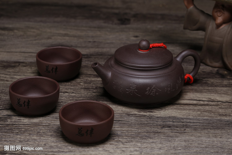 茶与茶器专场：2016年布朗古树茶、紫砂壶茶具套组、松花石茶盘……(图1)